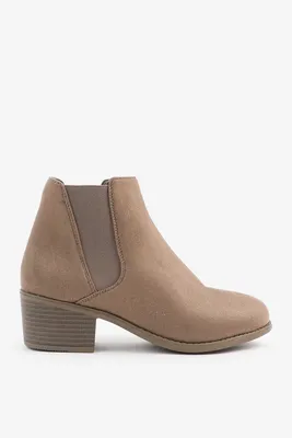 Ardene Classic Chelsea Boots in Beige | Size | Faux Leather/Faux Suede