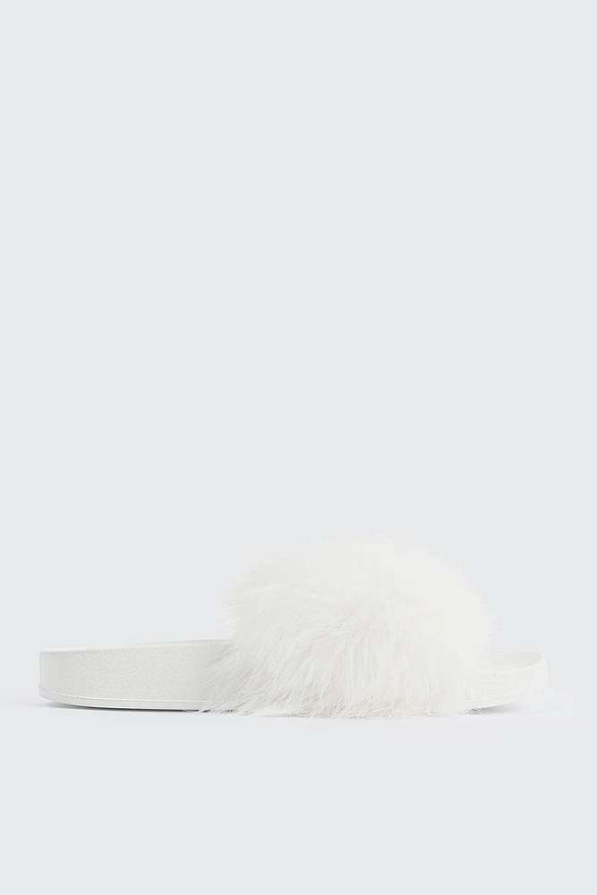 Ardene Faux Fur Slides in | Size