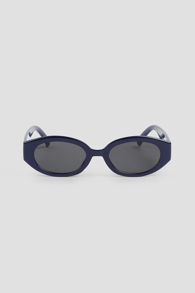 Ardene Oval Sunglasses in Dark Blue