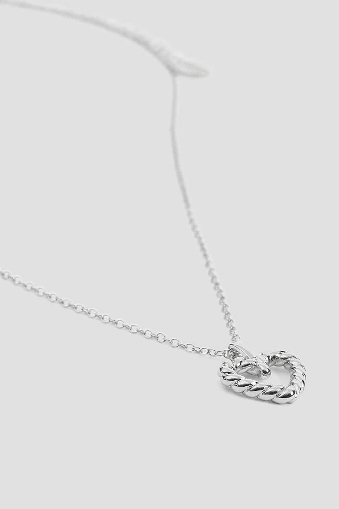 Ardene Twisted Heart Necklace in Silver