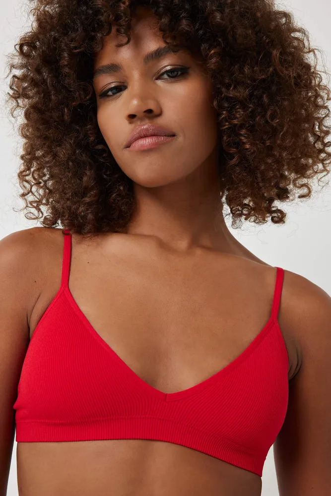 Ardene Seamless Triangle Bralette in Red, Size
