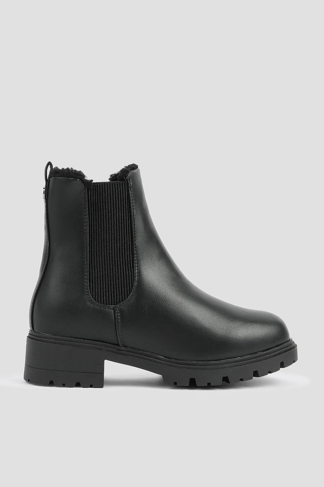 Ardene Warm-Lined Chelsea Boots in Black | Size | Faux Leather/Faux Suede | Eco-Conscious