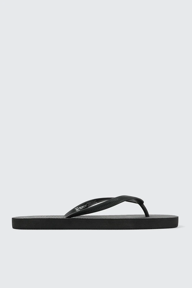Ardene Solid Flip-Flops Sandals in | Size | Eco-Conscious