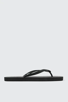 Ardene Solid Flip-Flops Sandals in | Size | Eco-Conscious