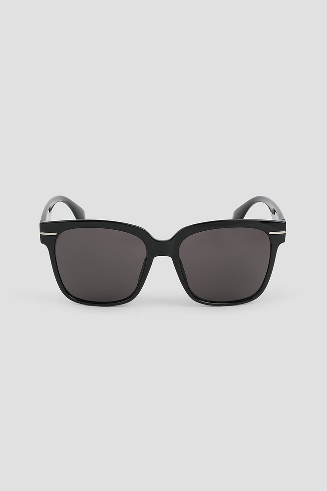 Ardene Square Sunglasses in Black