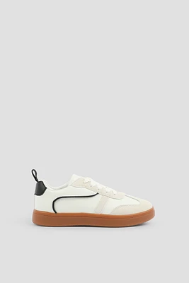 Ardene Kids Retro Sneakers in White | Size