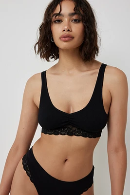 Ardene Lace Trim Seamless Bralette in | Size | Elastane/Polyamide