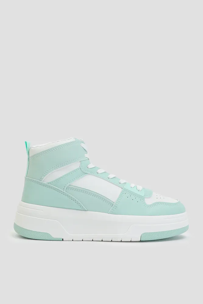 Ardene Two-Tone High Top Sneakers in Light Green | Size 9 | Faux Leather