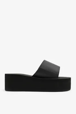 Ardene Faux Leather Platform Sandals in Black | Size