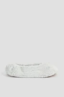 Ardene Faux Fur Slippers in Light Grey | Size | Polyester