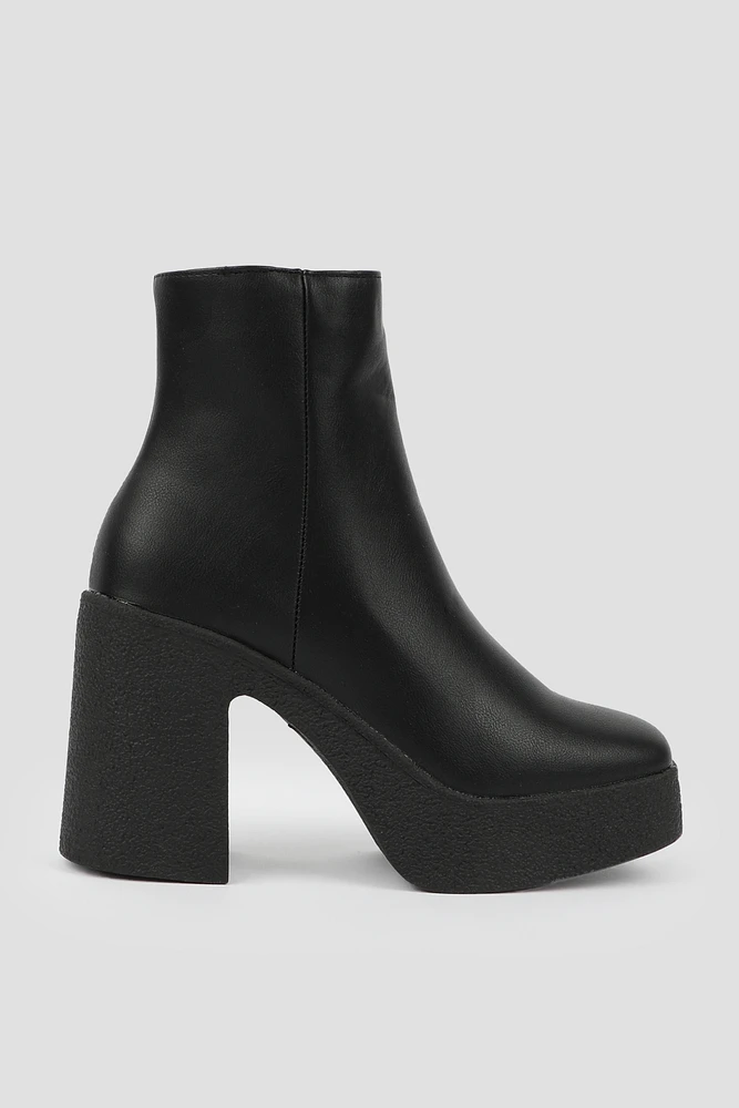 Ardene Sleek Platform Ankle Boots in Black | Size | Faux Leather | Eco-Conscious