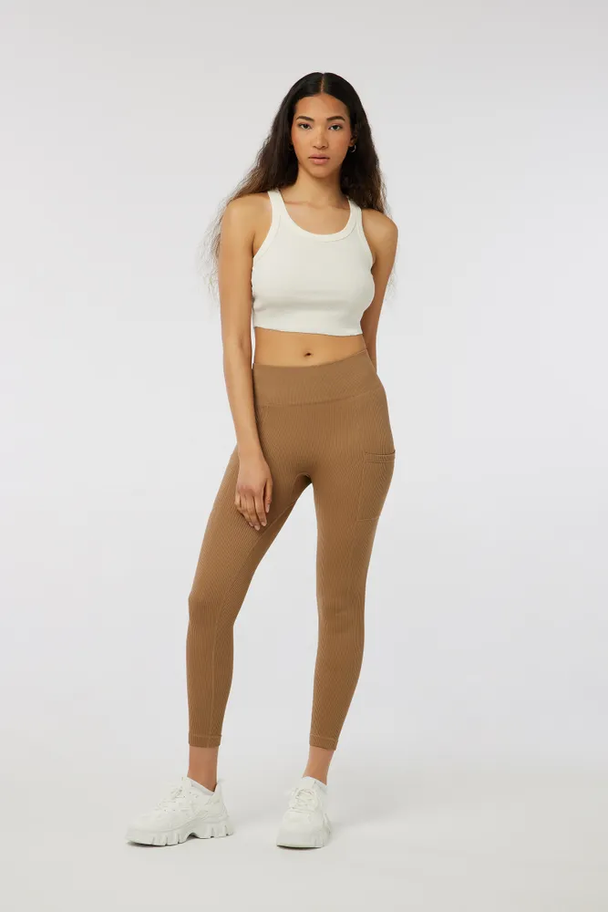 Ardene Seamless Leggings with Pockets in Brown | Size Small | Nylon/Spandex