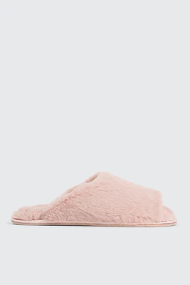 Ardene Faux Fur Slippers in Light Pink | Size
