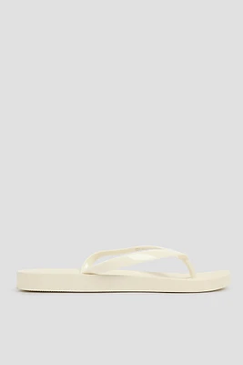 Ardene Jelly Strap Flip-Flops Sandals in | Size