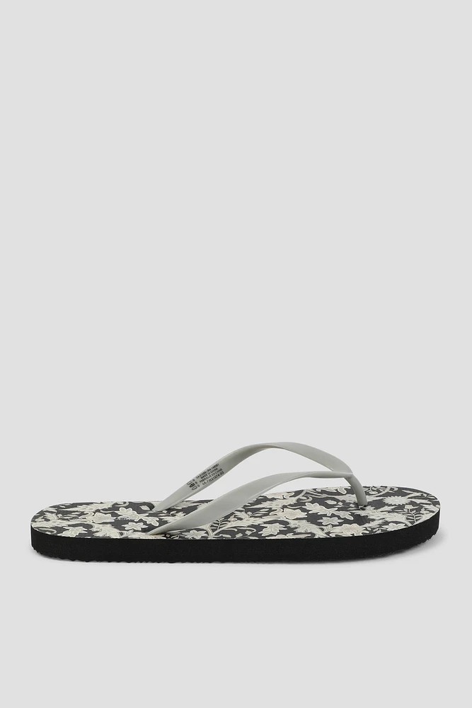 Ardene Printed Flip-Flops Sandals in | Size