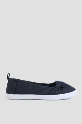 Ardene Pleated Vamp Slip-On Sneakers in Dark Blue | Size