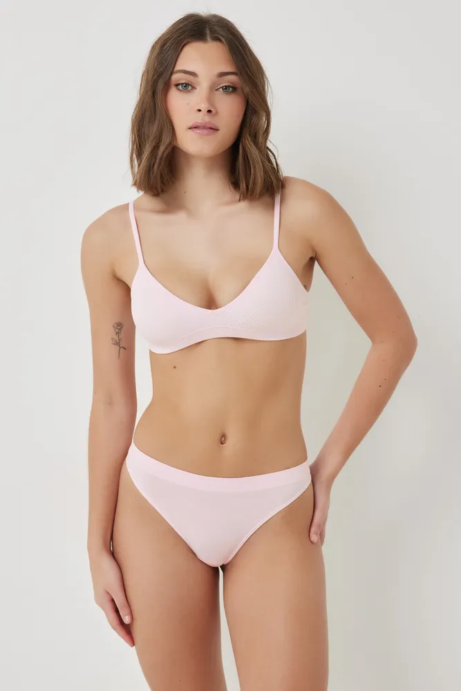 Ardene Seamless Thong in Light Pink, Size