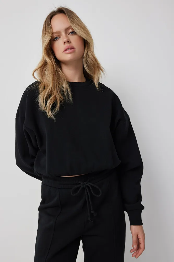 Black Oversized Cropped Sweatshirt