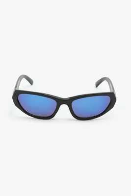 Ardene Wraparound Sunglasses in Black