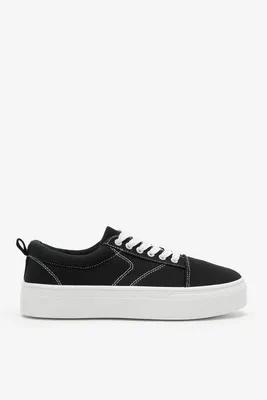 Ardene Skate Shoes in Black | Size | Rubber