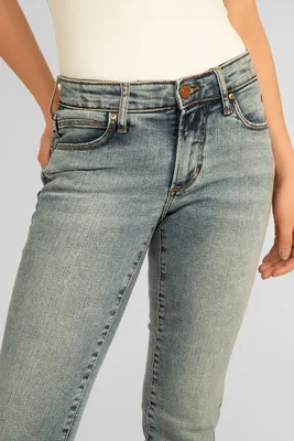 Jag Ruby Mid Rise Straight Crop Jeans