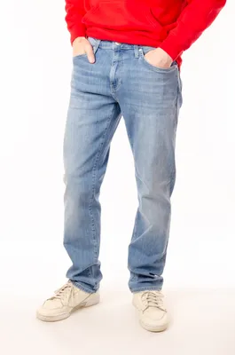 Zach Straight Jeans