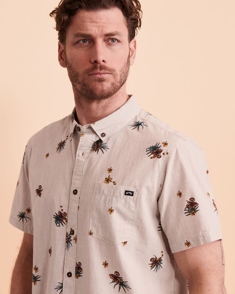 SUNDAYS MINI Button-down Short Sleeve Shirt