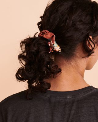 NAMOTU Scrunchie