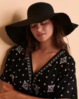 Chapeau large tiss