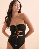 Maillot une-pièce à découpes