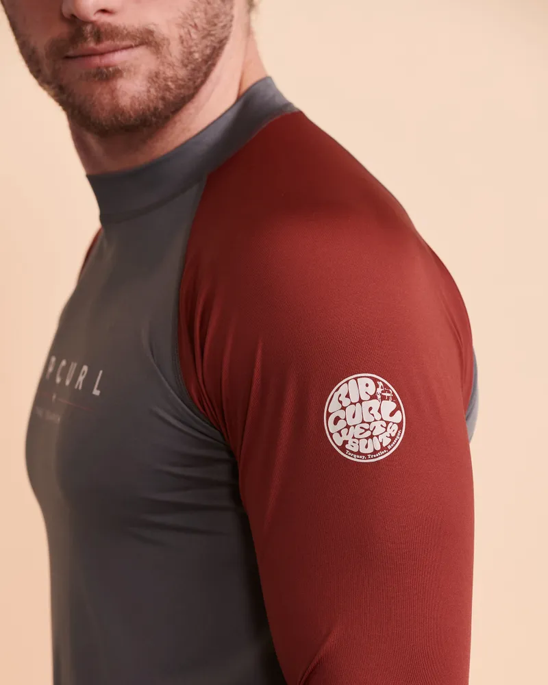 Rashguard manches longues SHOCKWAVES