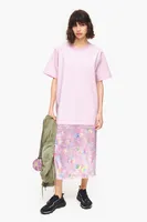 Vestido camiseta print Spray Flowers rosa claro