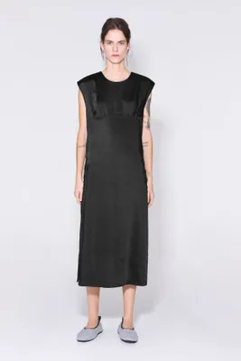 Vestido maxi satén negro