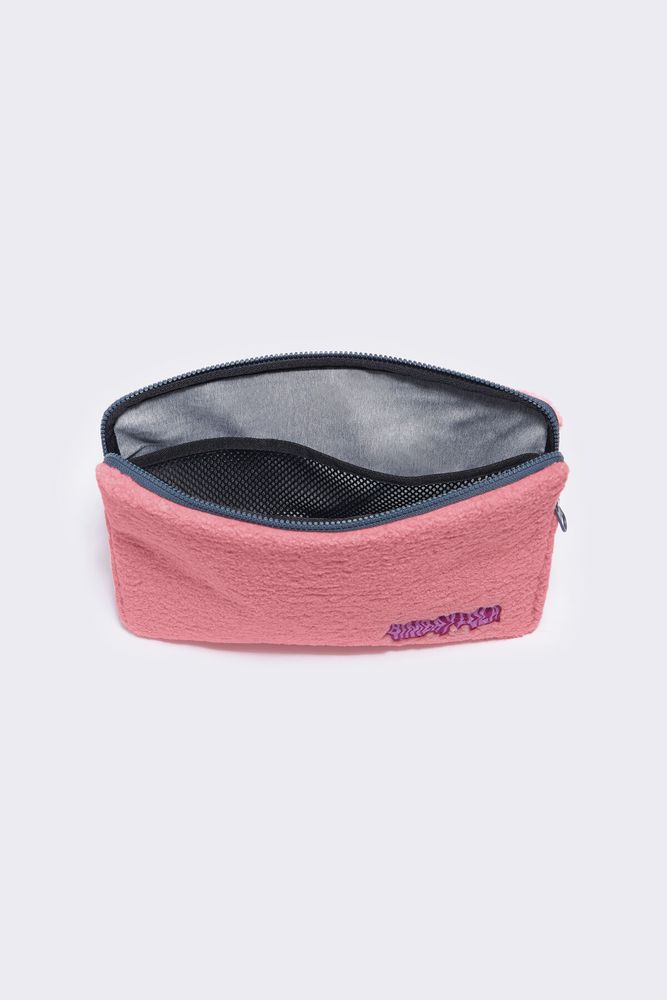 Funda portátil 13,5" pelo rosa