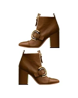 Chewy-Buckle Lowboot