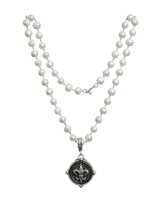 Fleur Medal Pearl Necklace