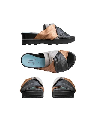 Veronique Sandal