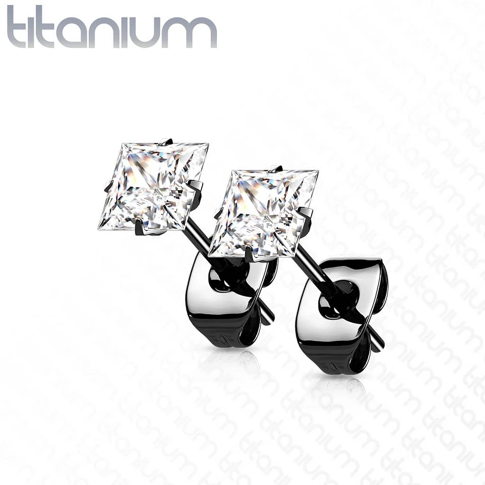 PREMIUM Claw-set Square Studs