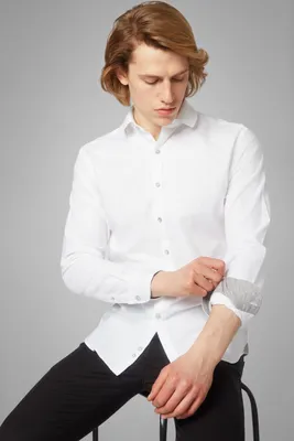 Camisa Regular Fit De Oxford Blanca Con Cuello Polo