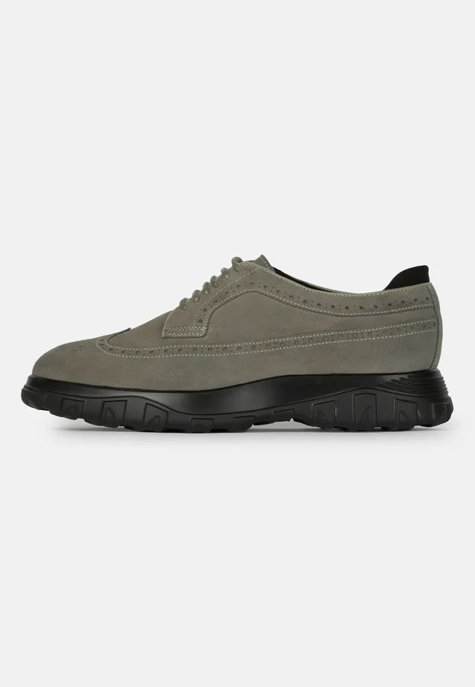 Derbies Texturées En Daim