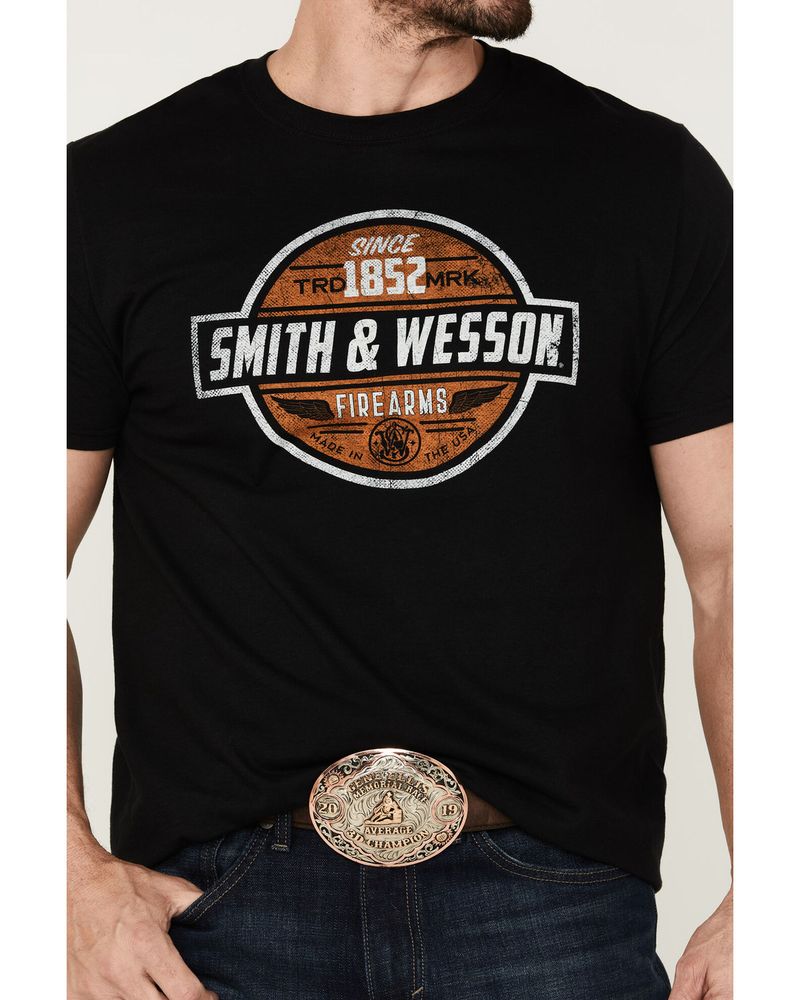 Smith & Wesson Men's Vintage Garage Sign Graphic T-Shirt