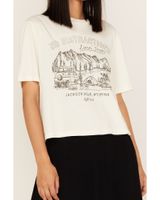 Cleo + Wolf Women's No Distractions Cropped Graphic Tee