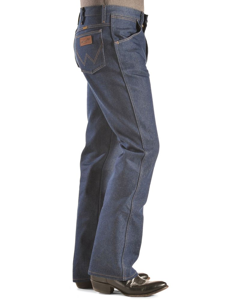Wrangler Men's Slim Fit Traditional Boot Cut Jeans