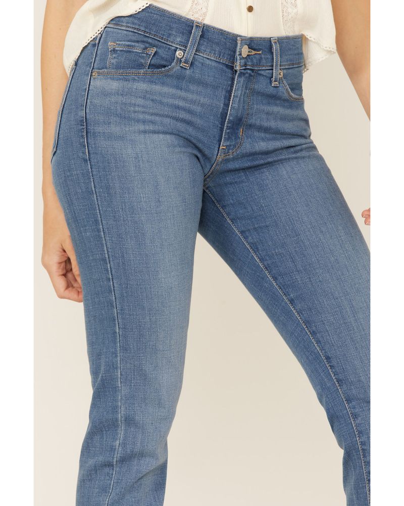 Levi's Women's Medium Wash Mid Rise Classic Straight Jeans
