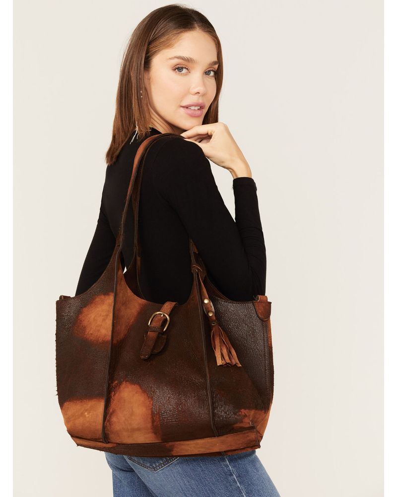 Leather Bucket Bag with Concho