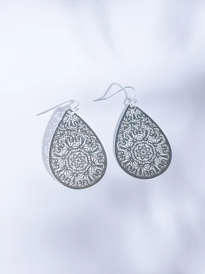 filigree tear drop earring