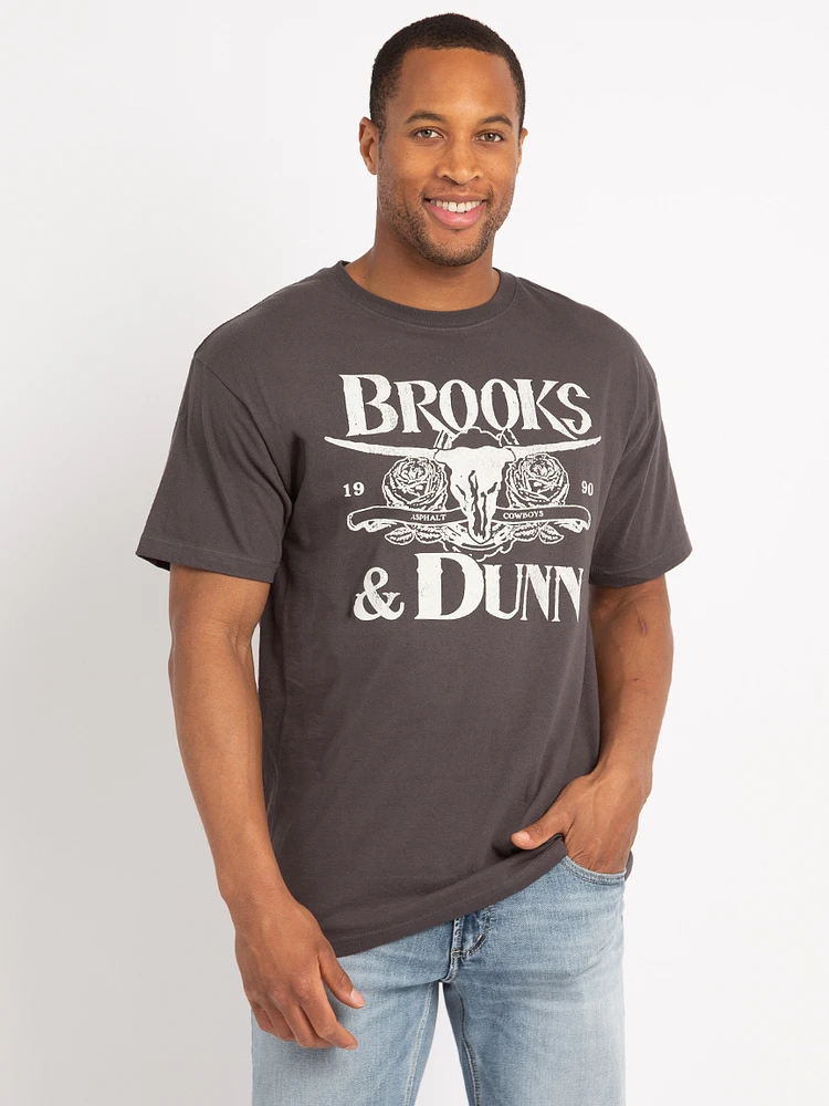 brook's and dunn graphic tee