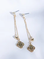 clover chain earring