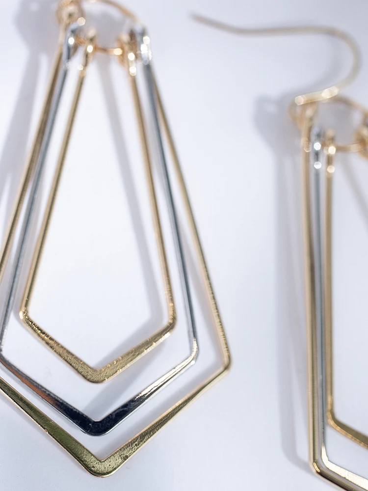 geo shaped earring