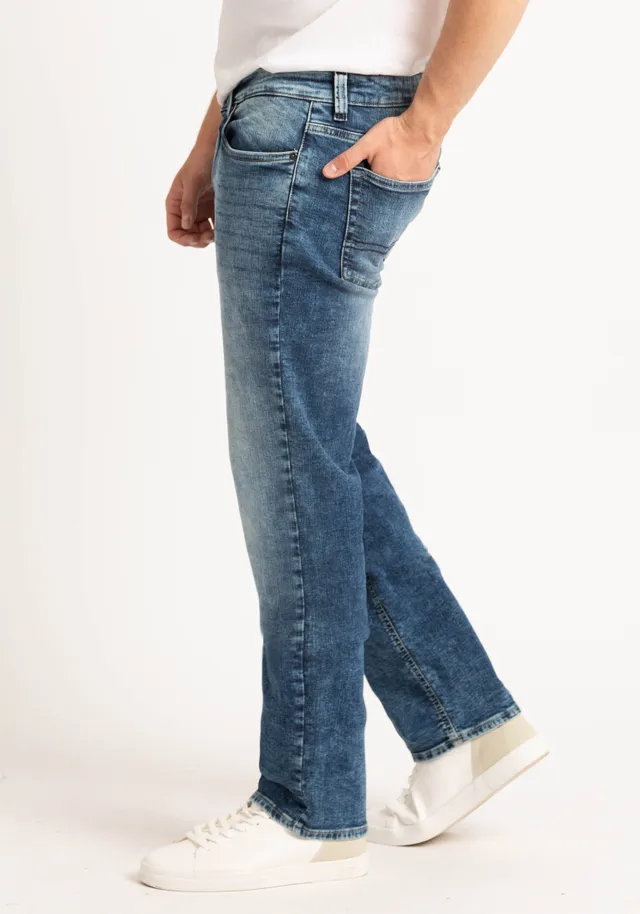 Straight Jeans for Women - Bootlegger - Canada